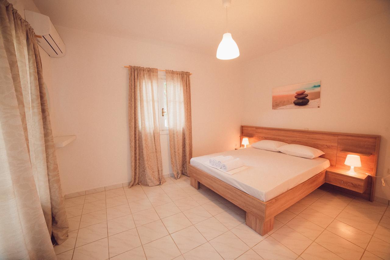 Nerina Studios Ayios Nikitas Luaran gambar